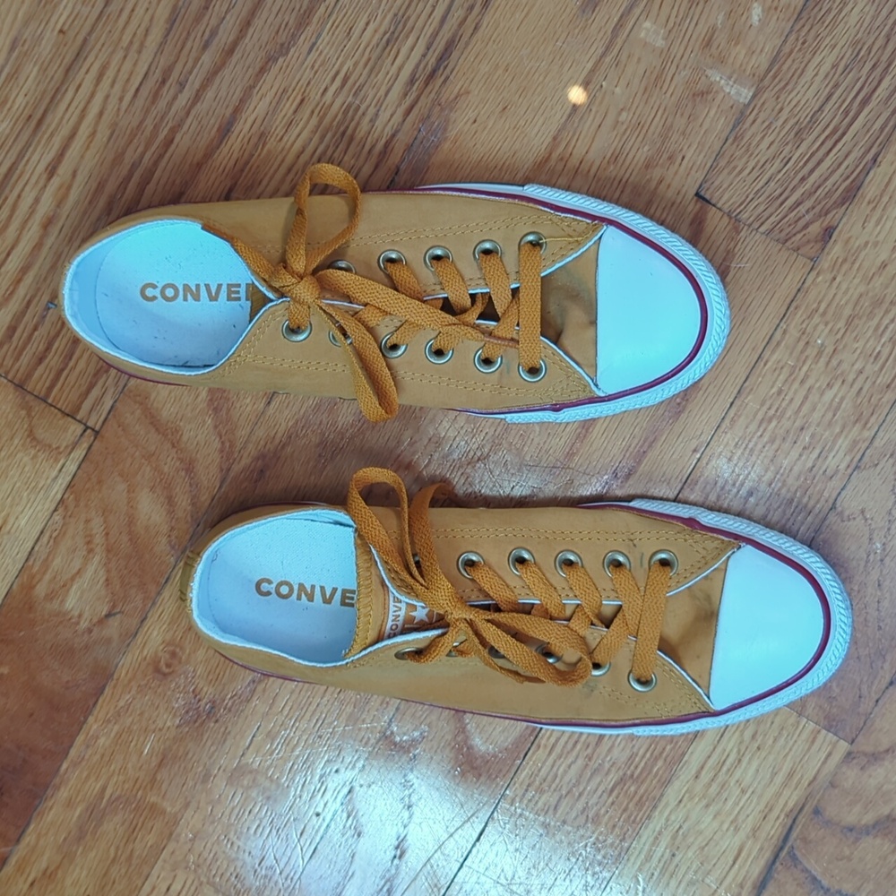 Converse Low Size 8 Mustard Gold with Red Piping